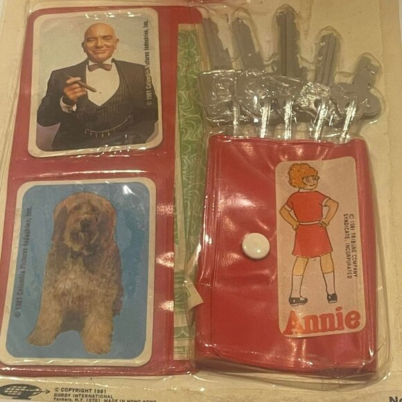 orphan Annie Tribune Company Cash n Watch 1981 Columbia Pictures New in Package - Picture 3 of 8